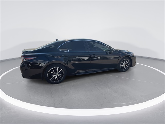 2023 Toyota Camry SE photo 9