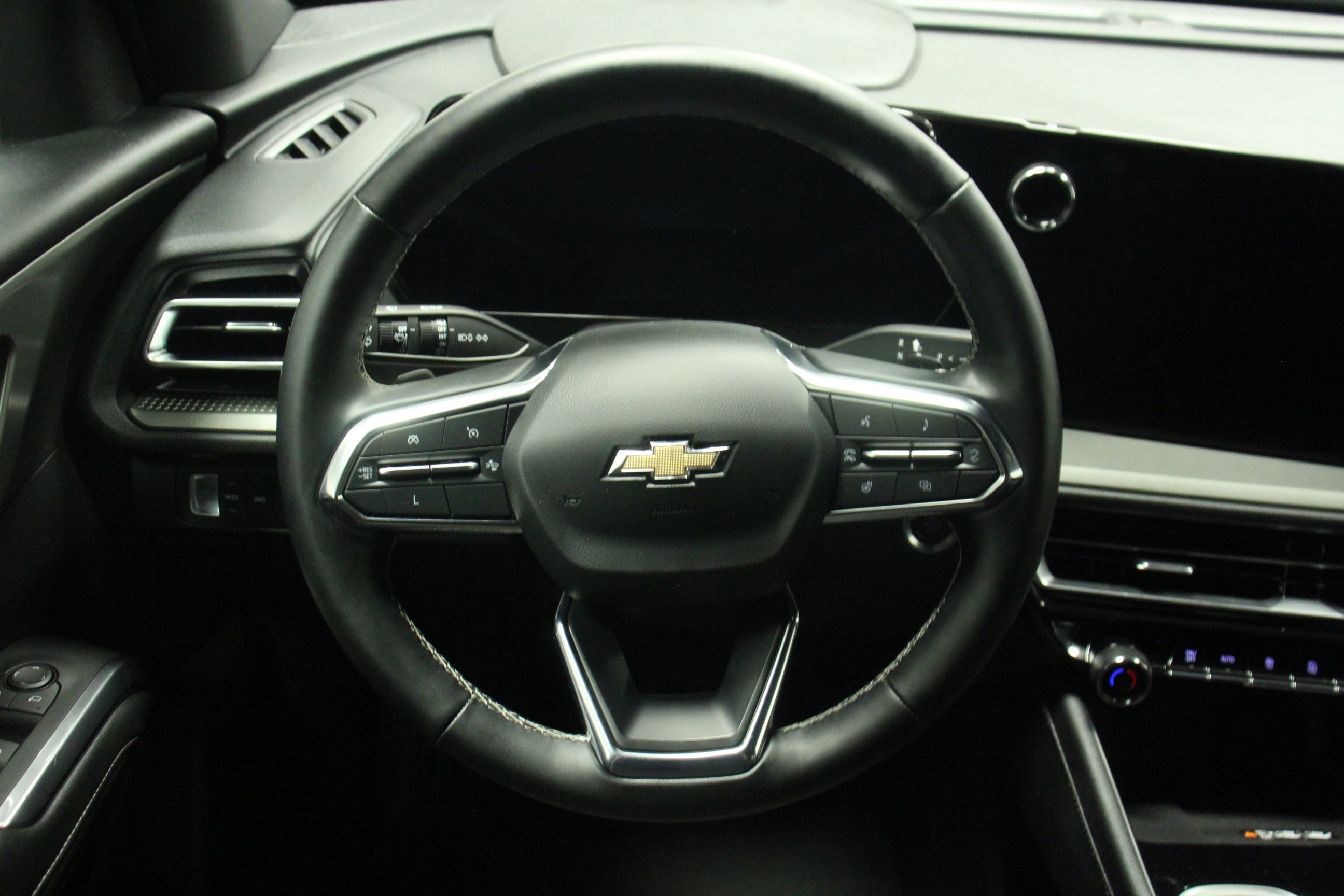 2024 Chevrolet Traverse photo 19
