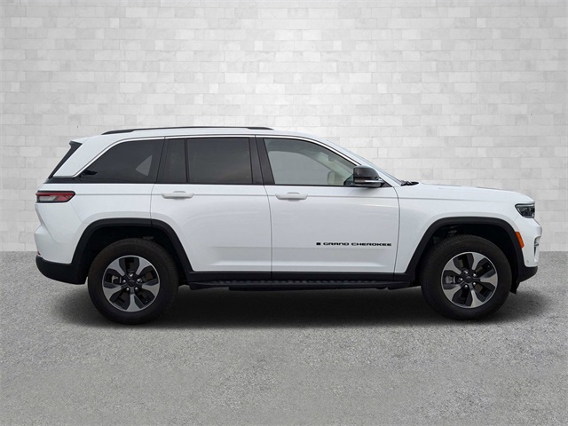2023 Jeep Grand Cherokee 4xe photo 3