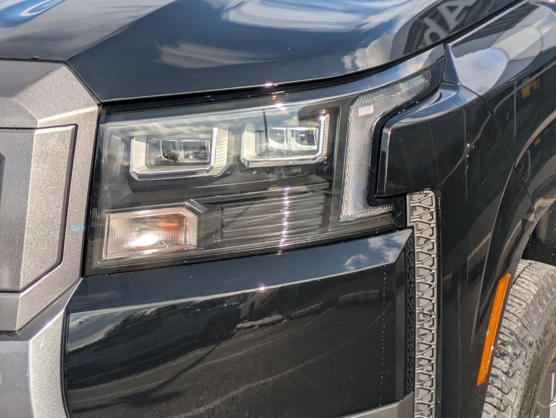 2026 Nissan Frontier SV photo 7