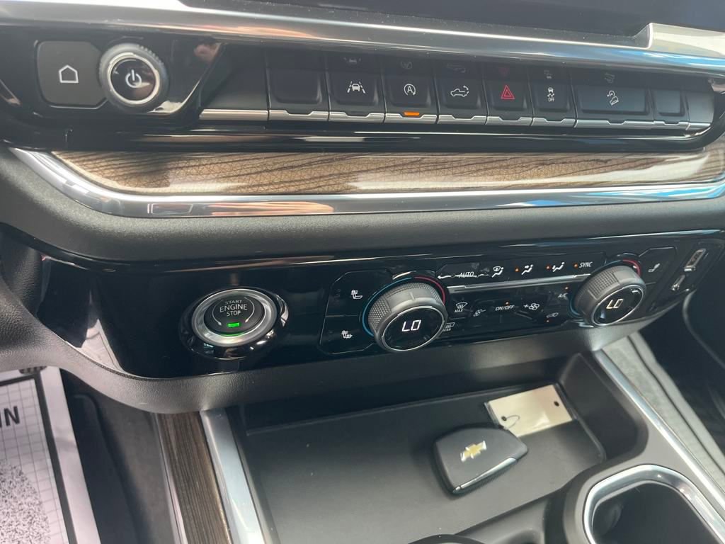2023 Chevrolet Silverado 1500 RST photo 14