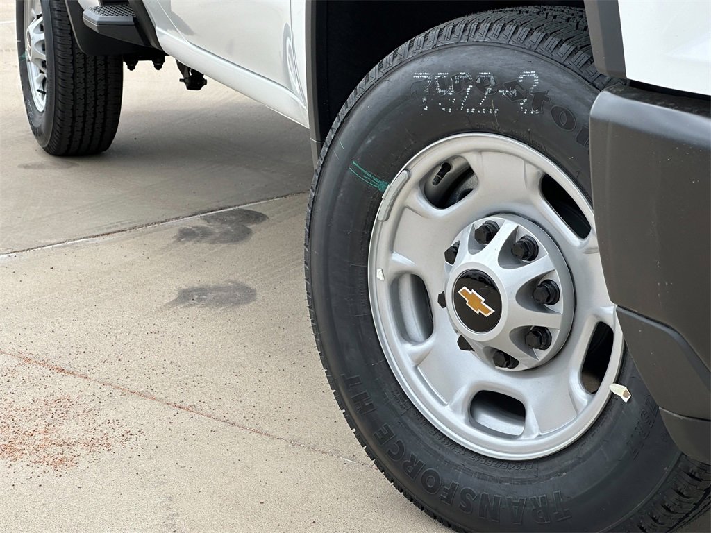2024 Chevrolet Silverado 2500HD photo 3