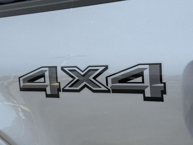 2025 Ford F-150 XLT photo 4