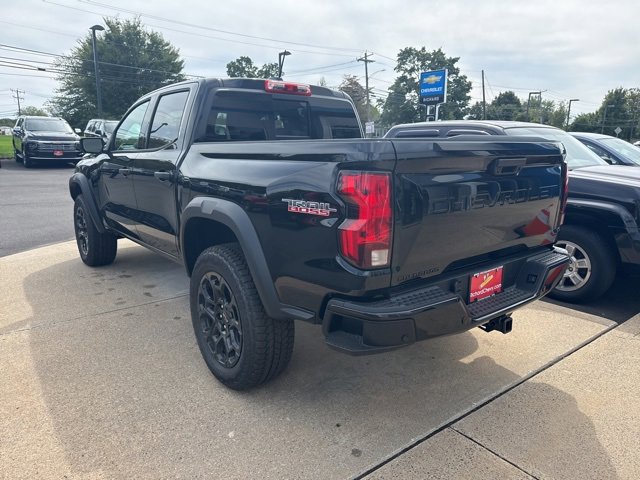 2026 Chevrolet Colorado Trail Boss photo 3