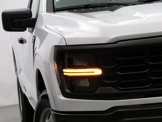 2025 Ford F-150 XL photo 4