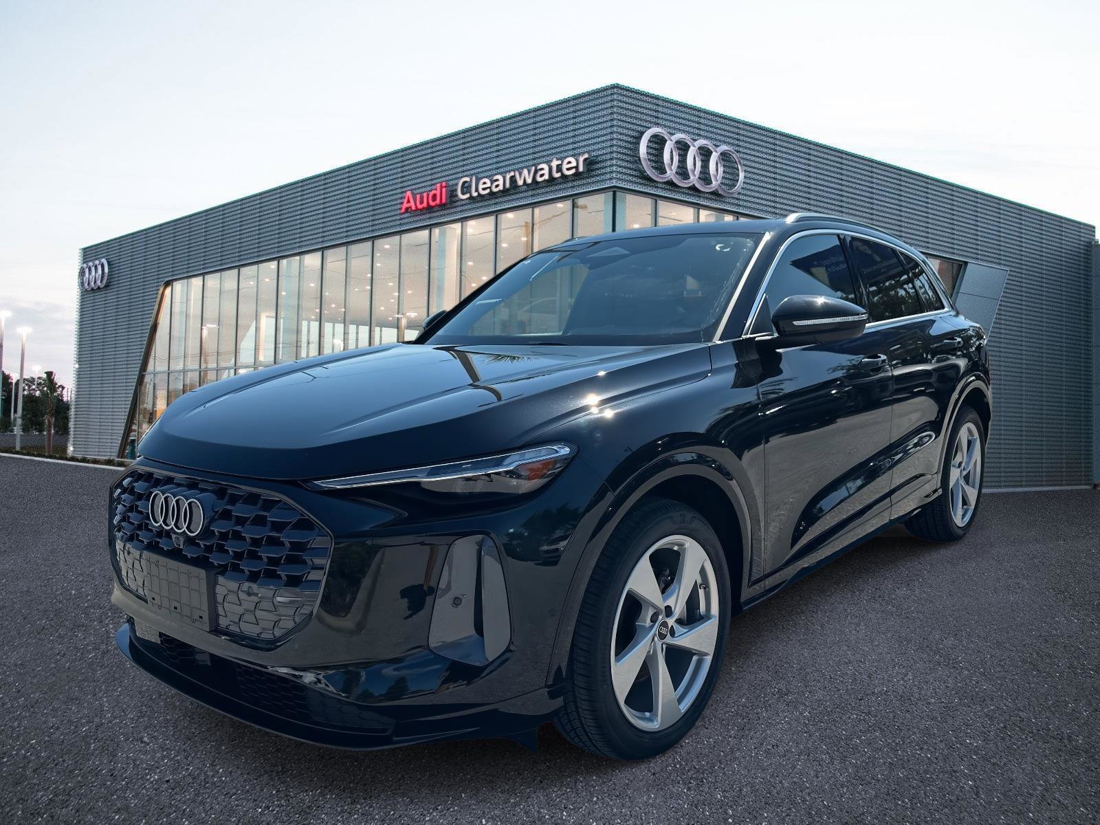 2025 Audi New Q5 Prestige's photo