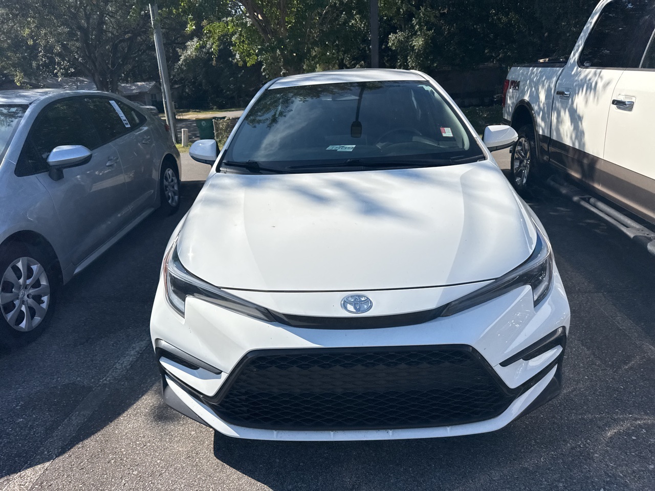 2024 Toyota Corolla SE photo 2