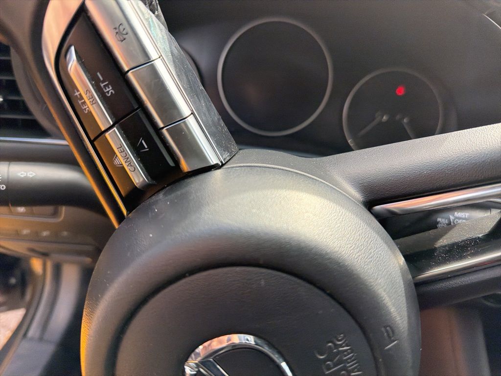 2021 Mazda Mazda3 Premium photo 4