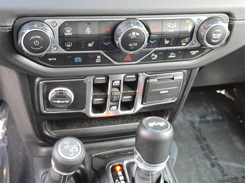 2024 Jeep Wrangler High Altitude 4xe photo 28