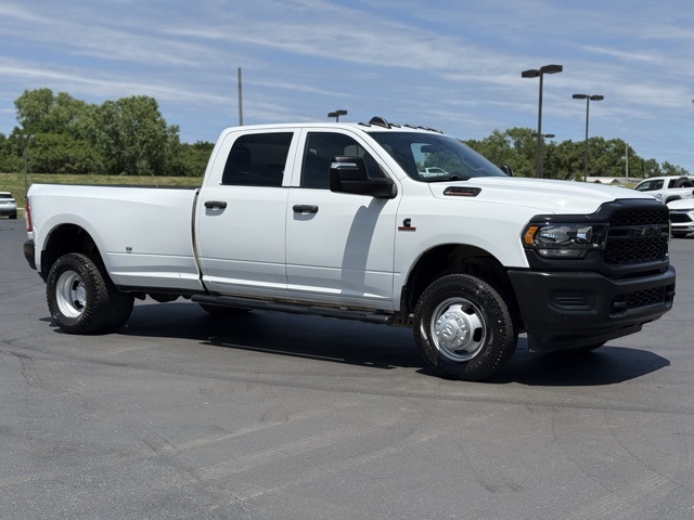 Used 2023 White Ram Tradesman image 1