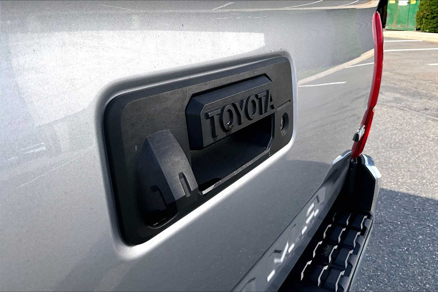2020 Toyota Tacoma SR5 Double Cab V6 photo 30