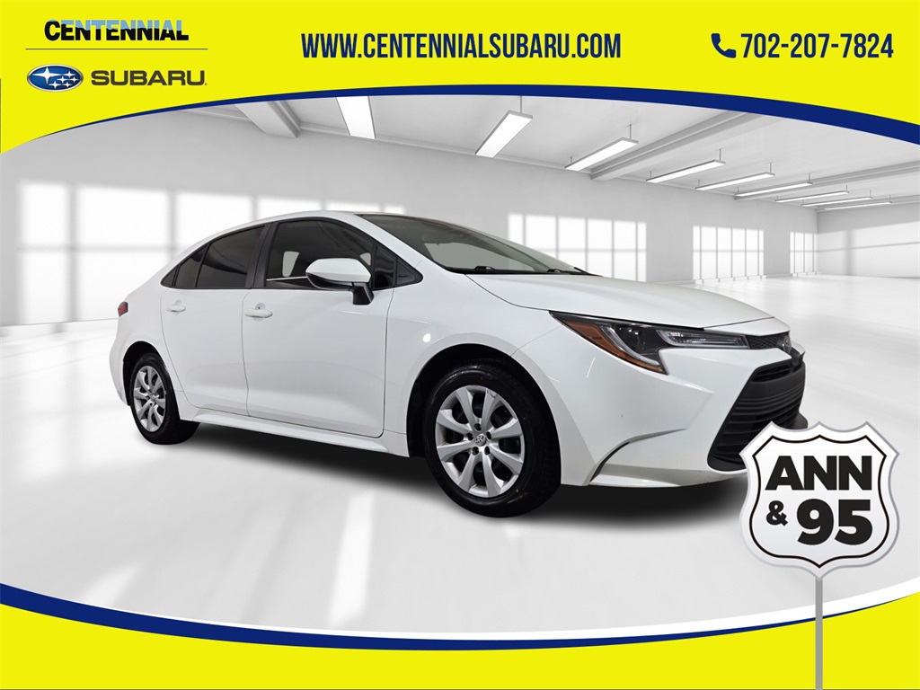 2024 Toyota Corolla LE's photo