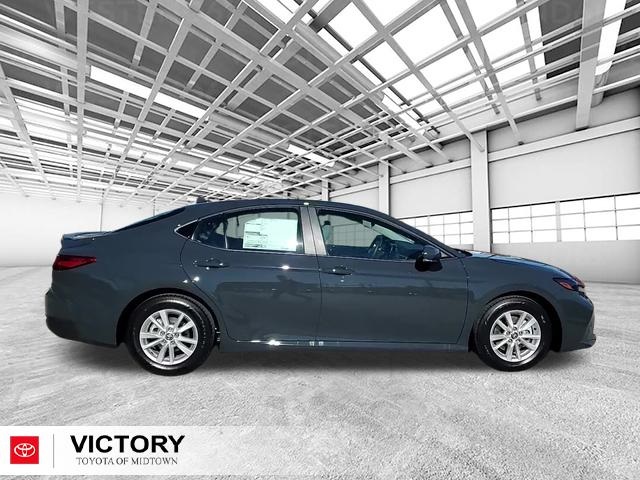 2026 Toyota Camry LE photo 2