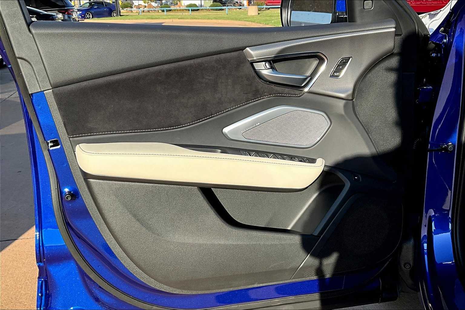 2025 Acura RDX A-Spec photo 9
