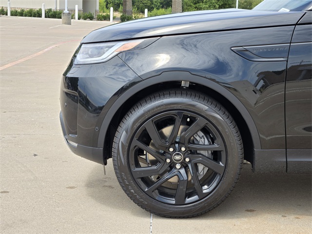 2025 Land Rover Discovery S photo 6