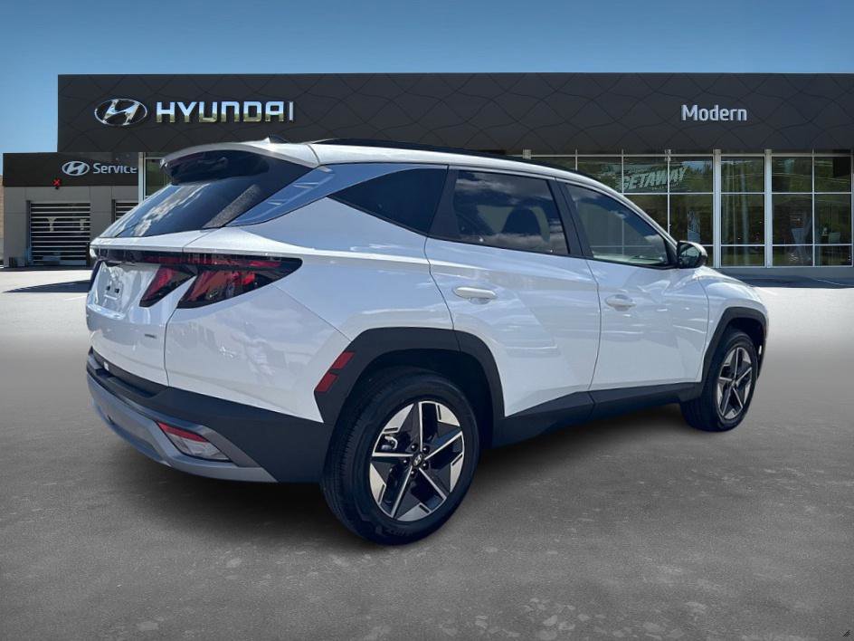 2025 Hyundai Tucson SEL photo 3