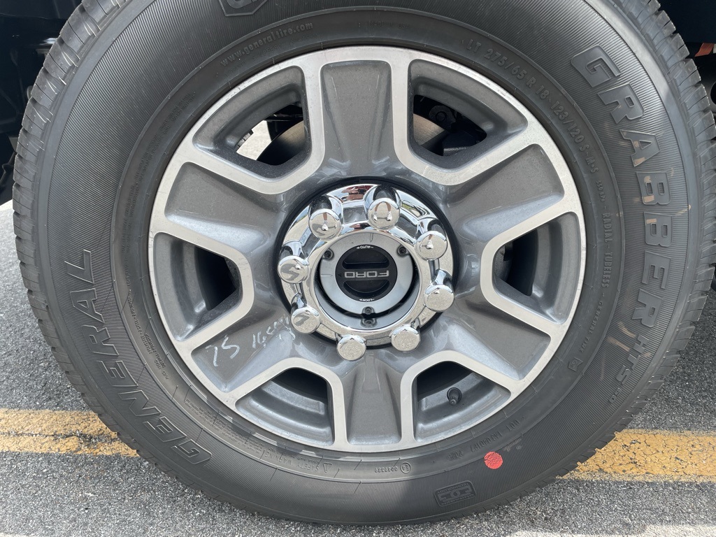 2025 Ford F-250 XLT photo 4