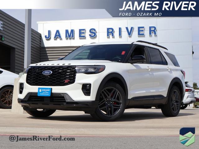 2025 Ford Explorer ST's photo