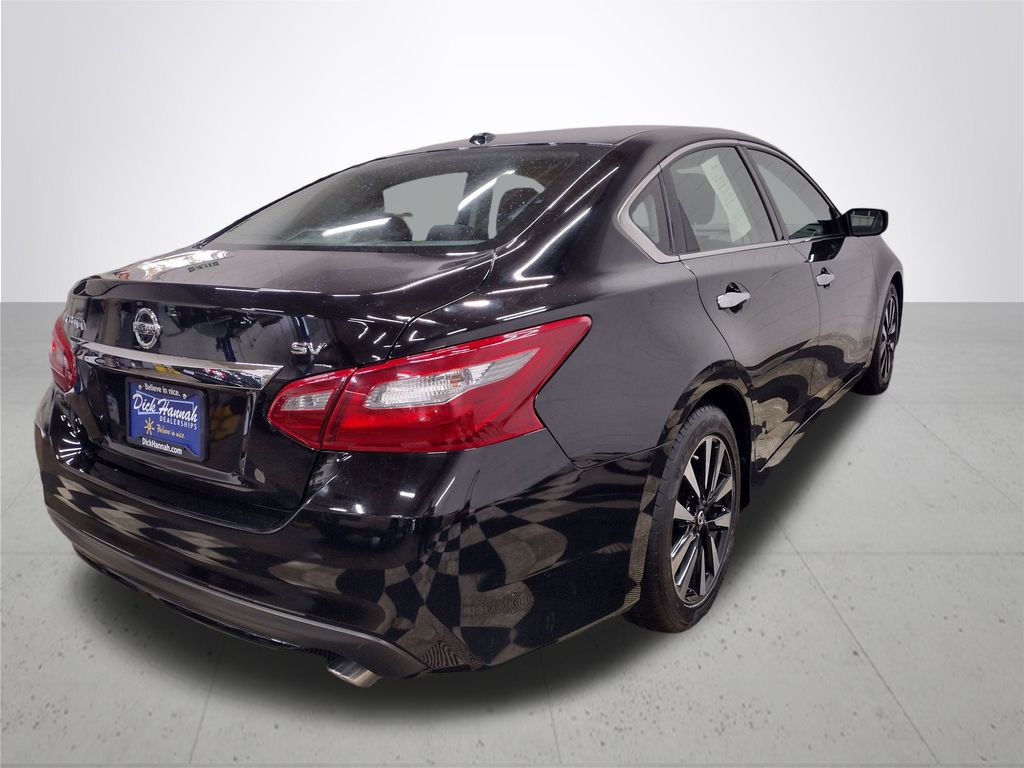 2018 Nissan Altima 2.5 SV photo 12