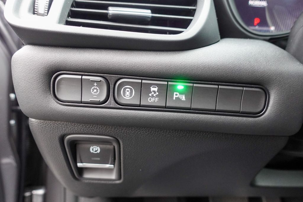 2025 Acura TLX Technology photo 13