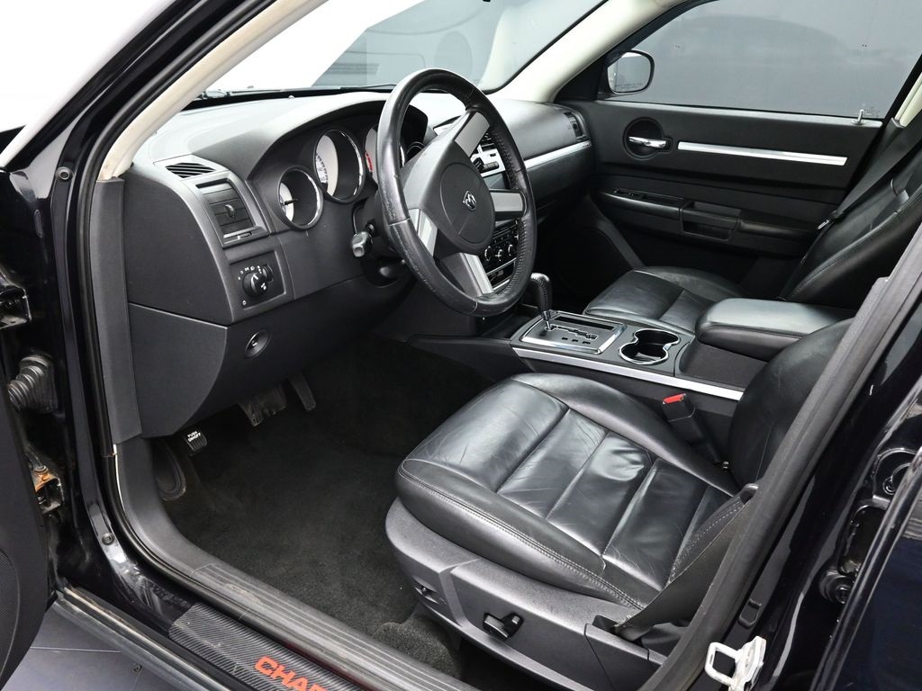 2008 Dodge Charger R/T photo 7