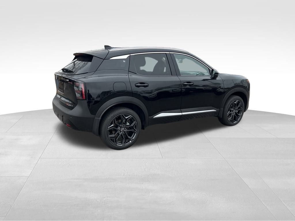 2025 Nissan Kicks SR photo 3