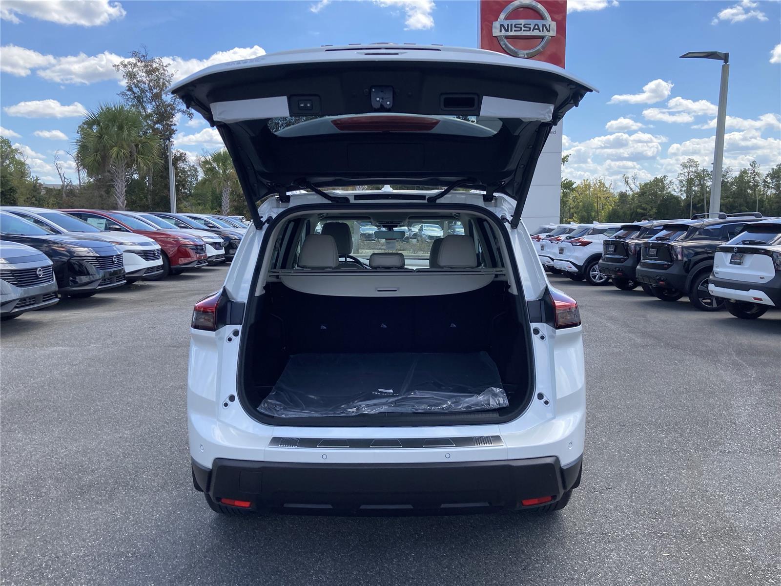 2026 Nissan Rogue SV photo 30