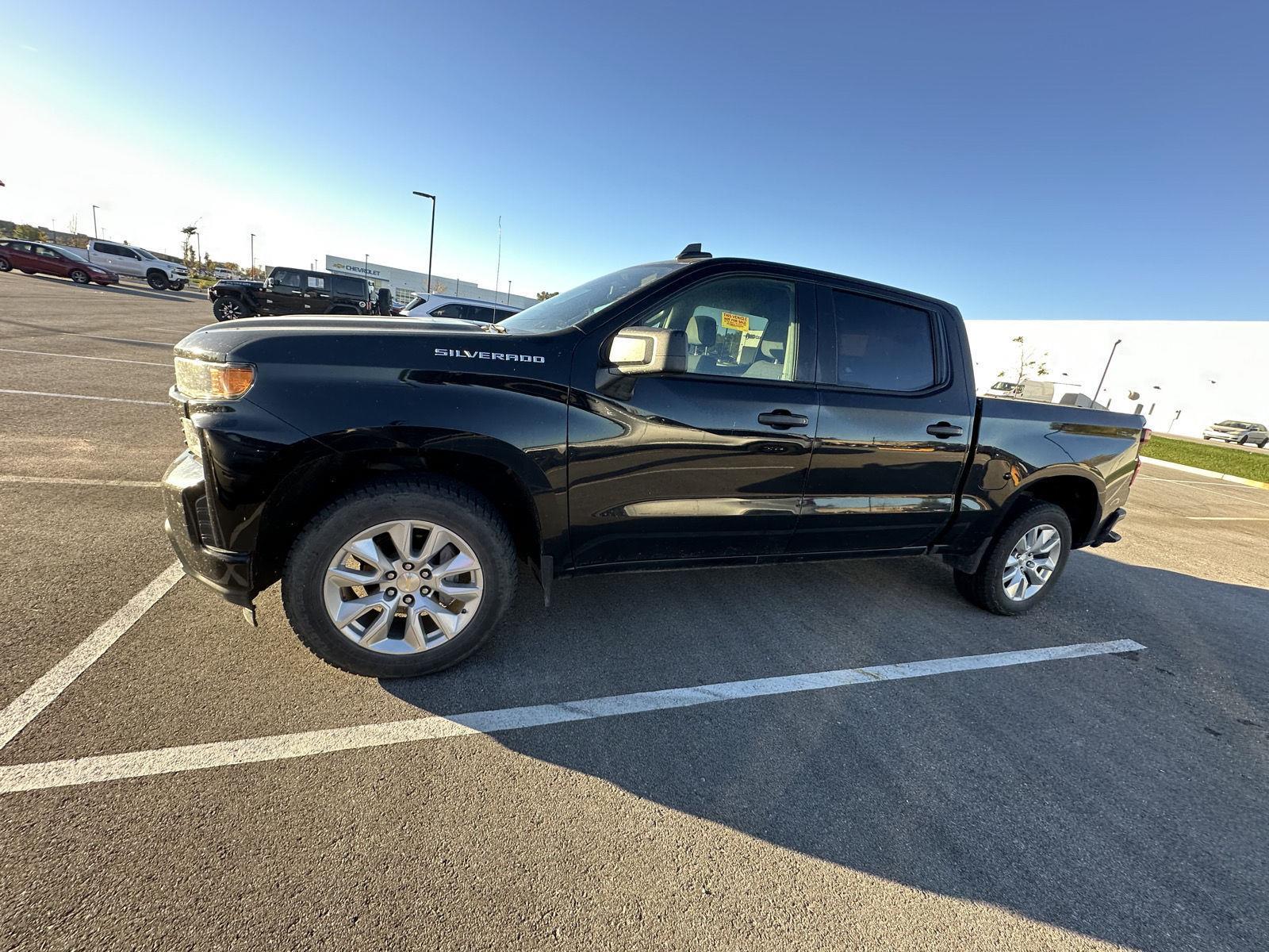 Used 2021 Chevrolet Silverado 1500 Custom with VIN 1GCPWBEK3MZ253964 for sale in Kansas City