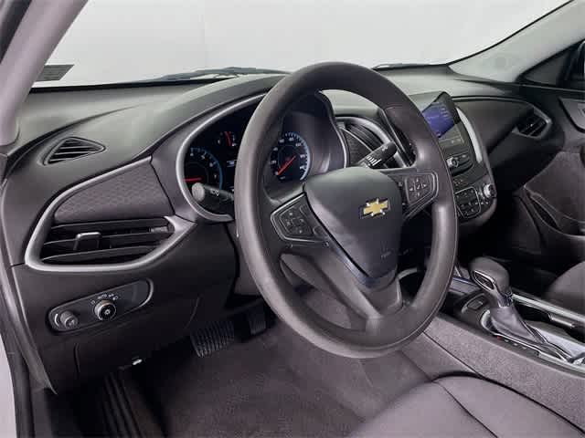 2022 Chevrolet Malibu 1LT photo 10