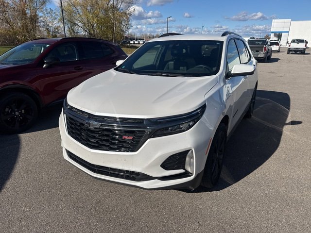 2023 Chevrolet Equinox RS photo 2