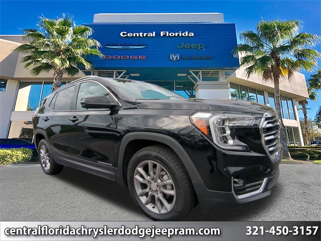 2024 GMC Terrain SLT's photo