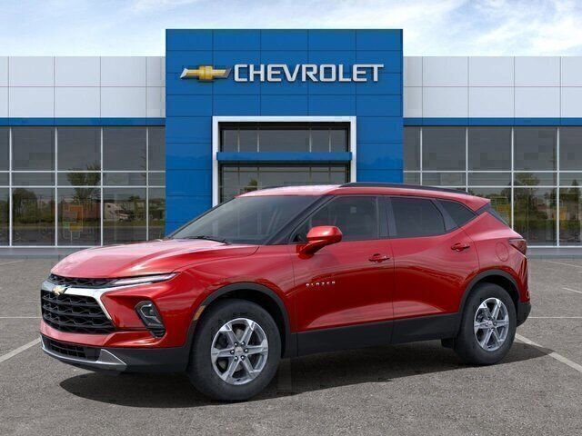 2025 Chevrolet Blazer 2LT photo 2