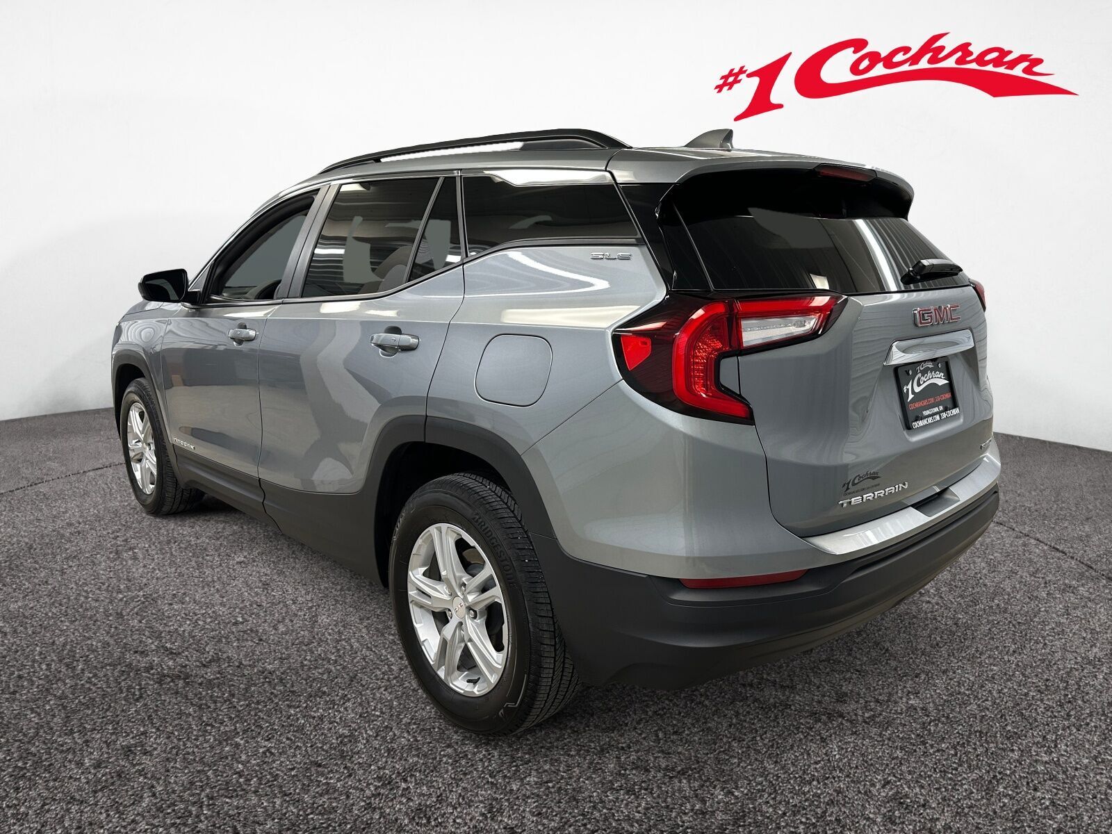 2023 Gmc Terrain SLE photo 2