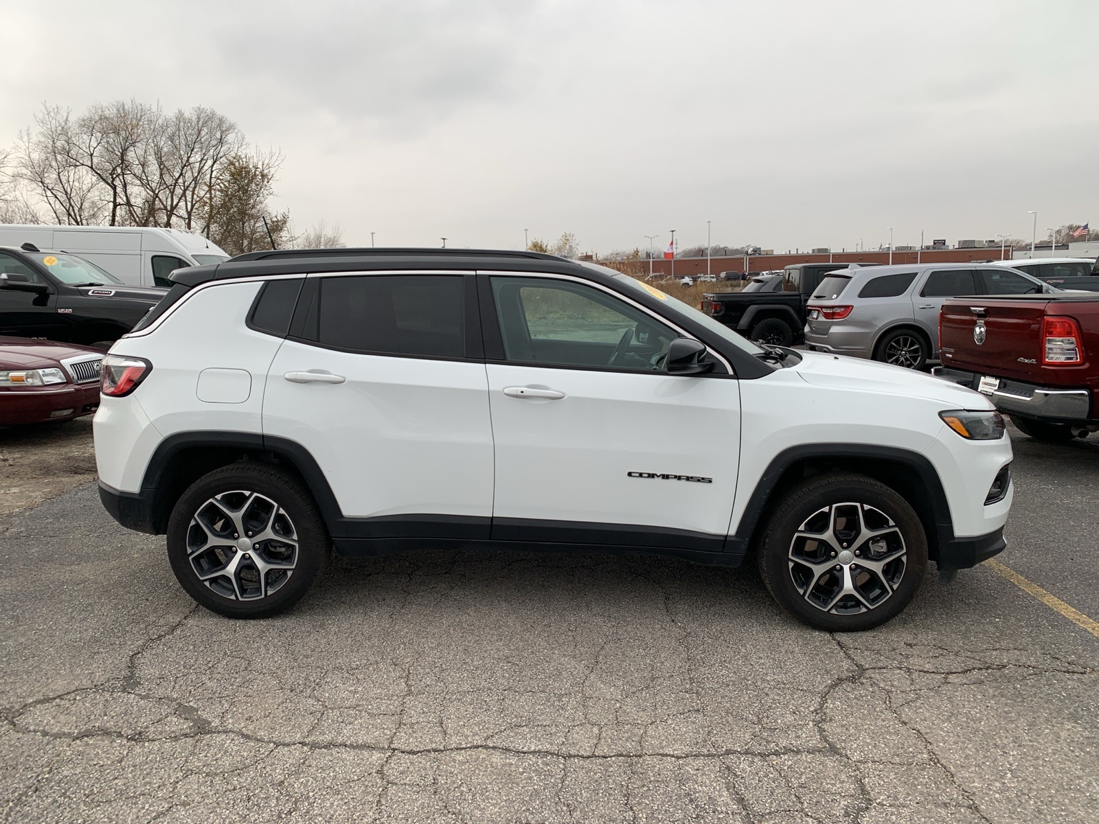 2024 Jeep Compass Limited photo 4