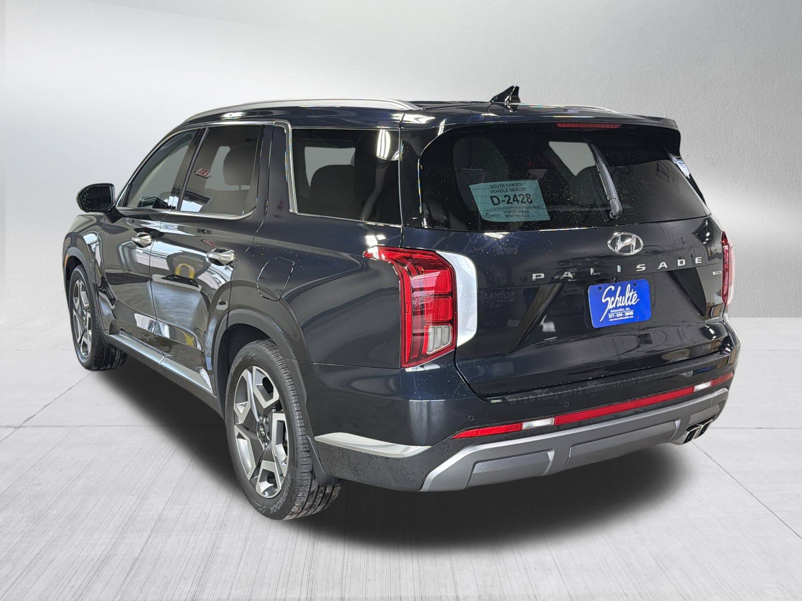 2024 Hyundai Palisade Limited photo 4