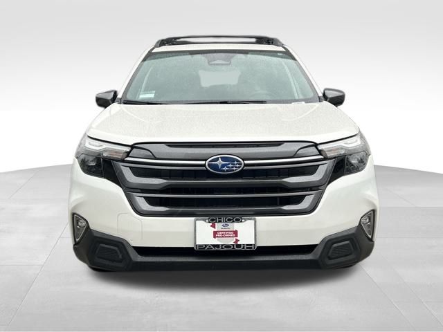 2025 Subaru Forester Premium photo 2