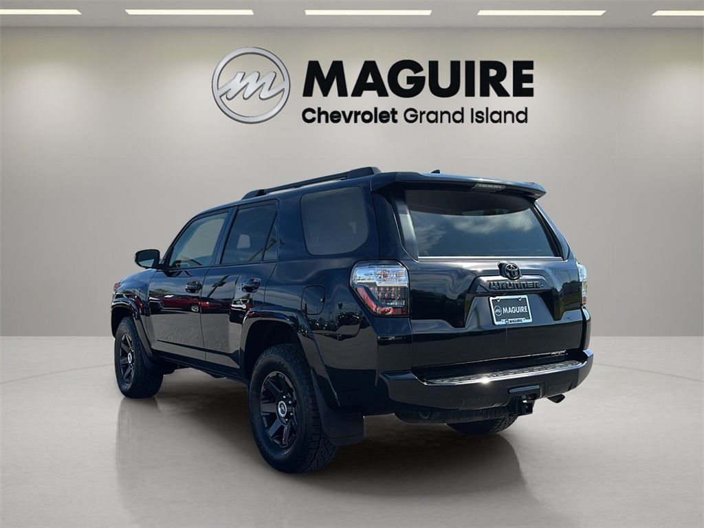 2022 Toyota 4Runner SR5 Trail photo 6