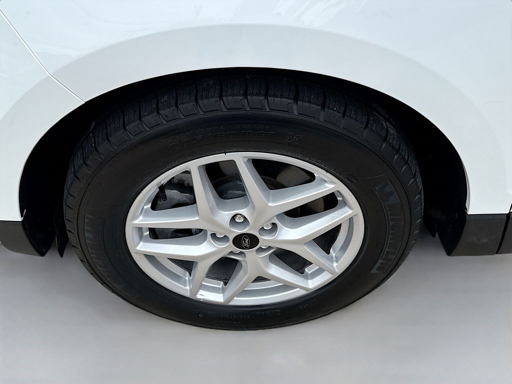 2023 Ford Edge SEL photo 30