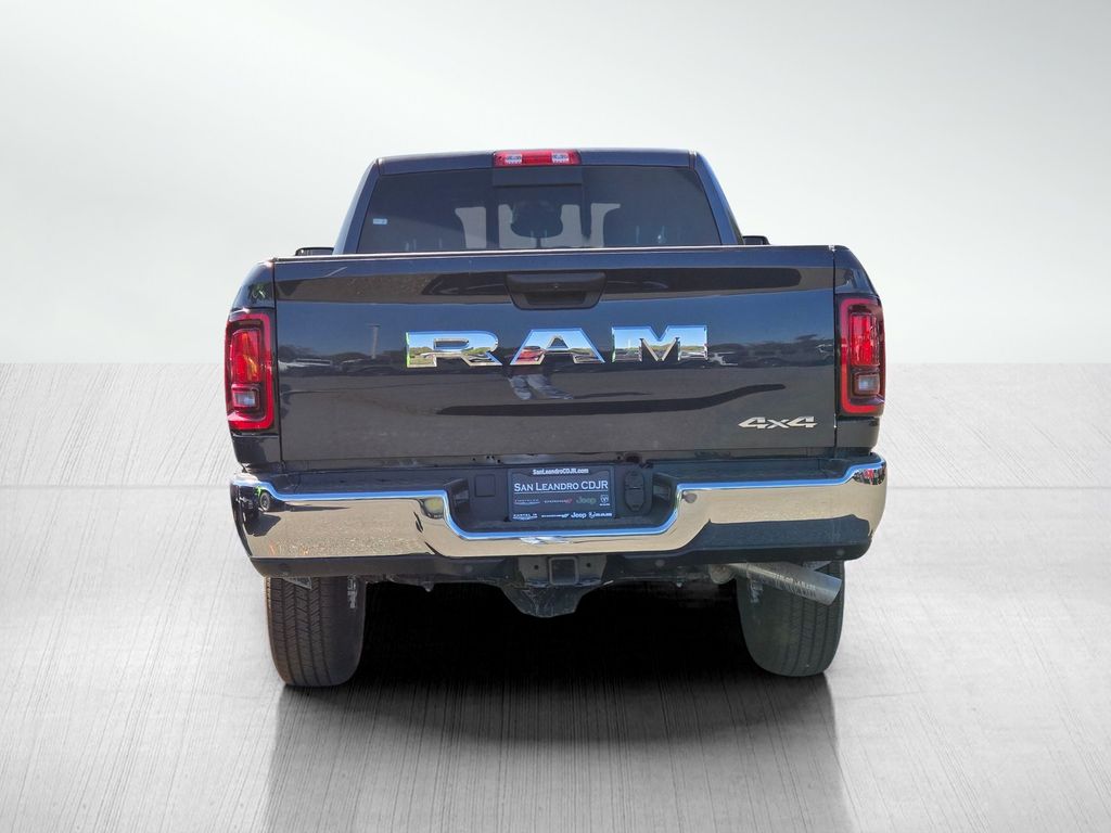 2025 Ram 2500 Tradesman photo 4