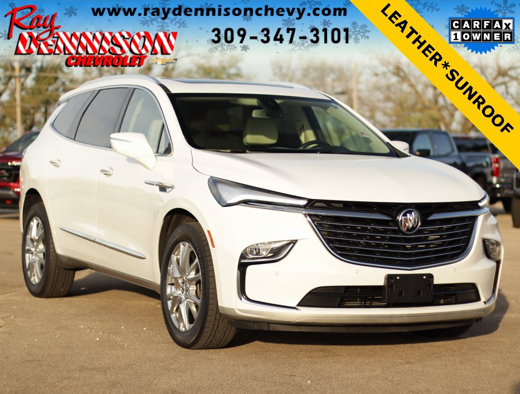 2023 Buick Enclave Essence's photo