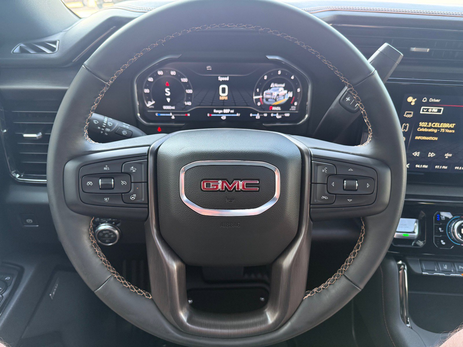 2025 Gmc Sierra 2500 HD AT4 photo 19