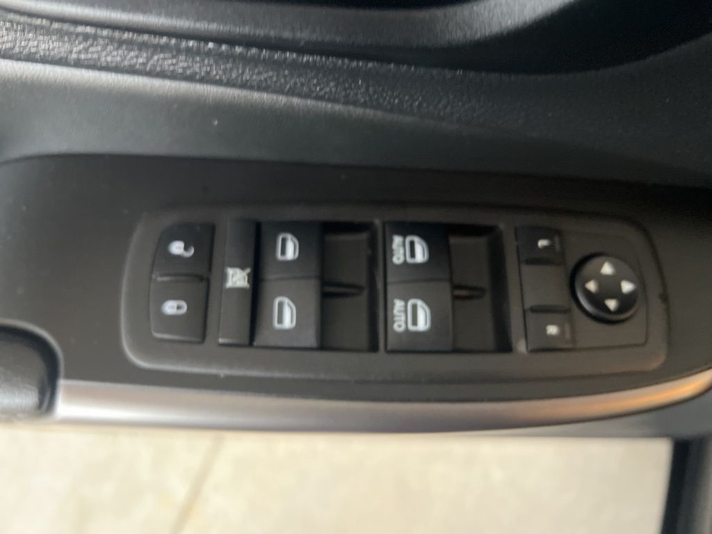 2022 Jeep Cherokee Latitude Lux photo 45