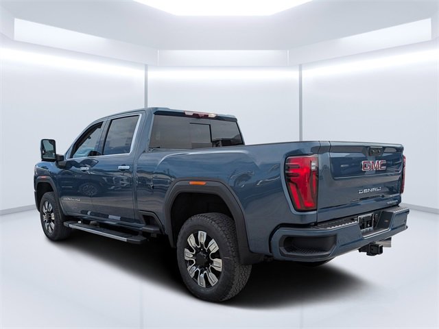 2026 Gmc Sierra 3500 HD Denali photo 4