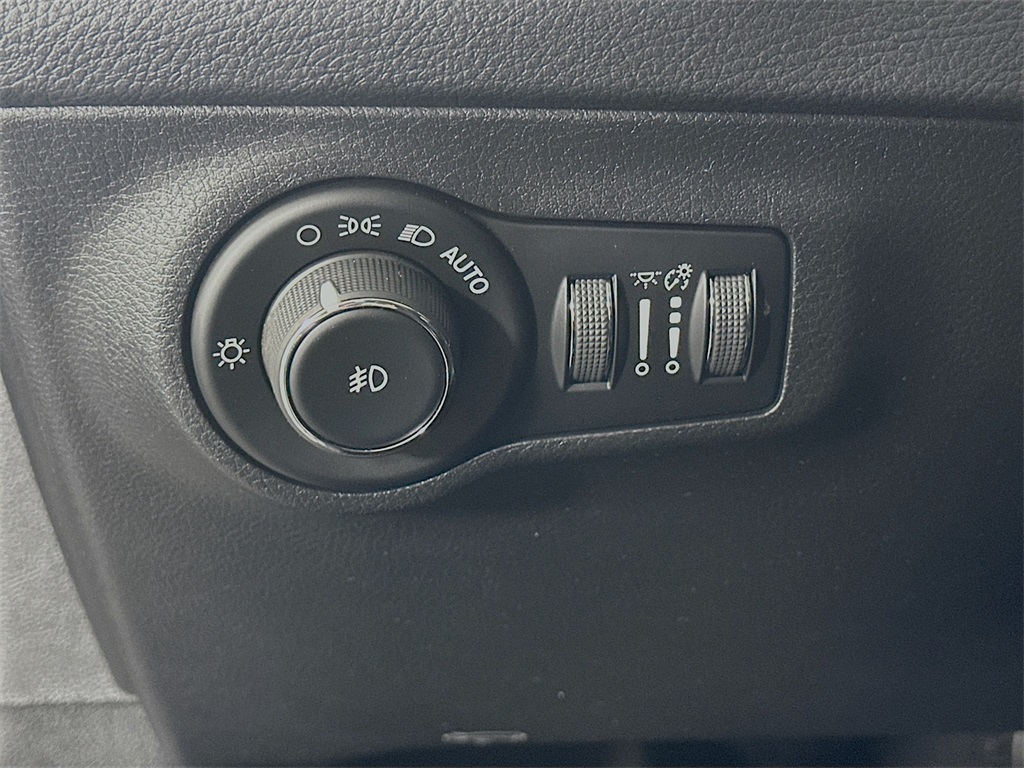 2018 Jeep Compass Latitude photo 16