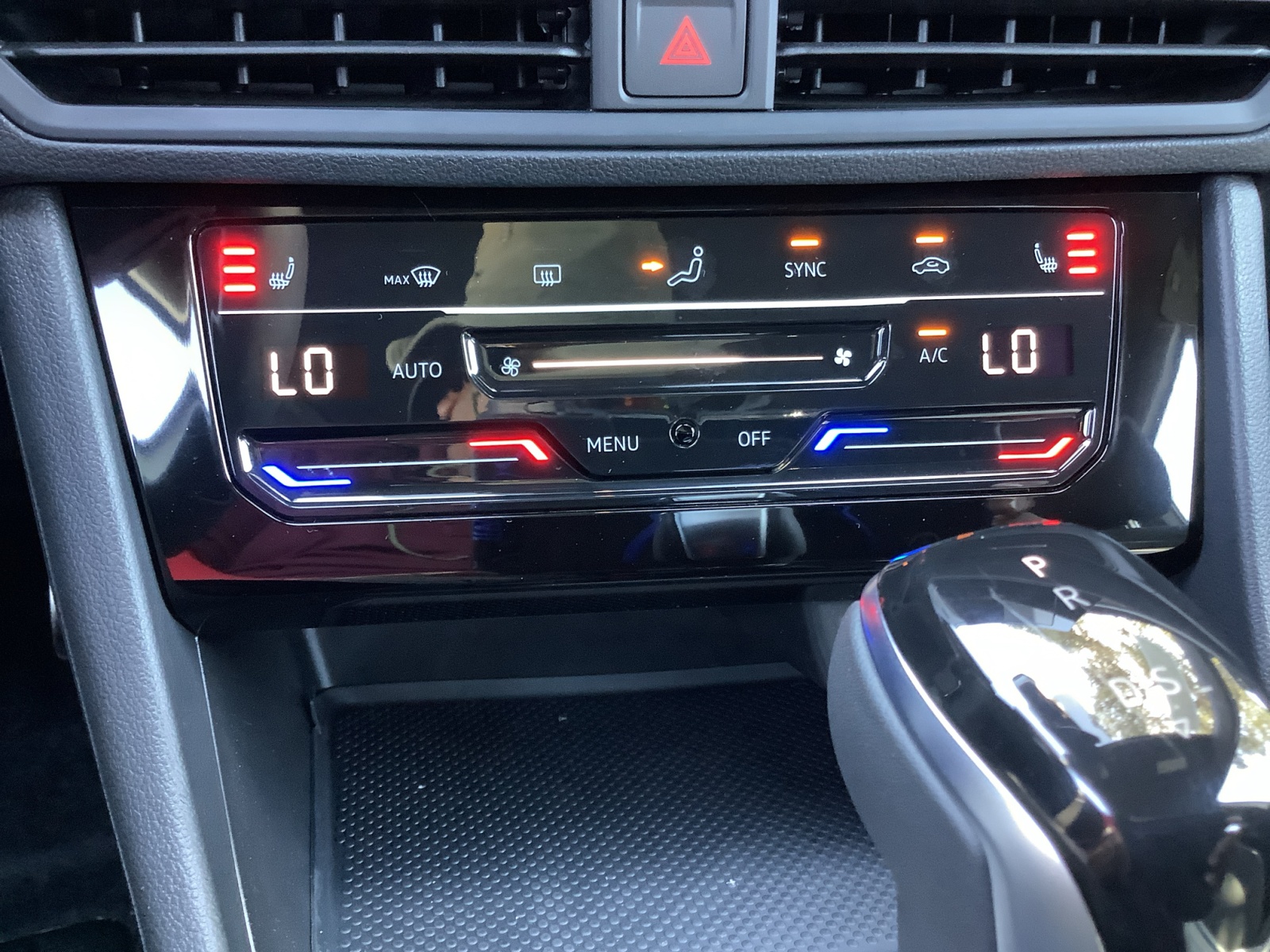 2025 Volkswagen Jetta Sport photo 23