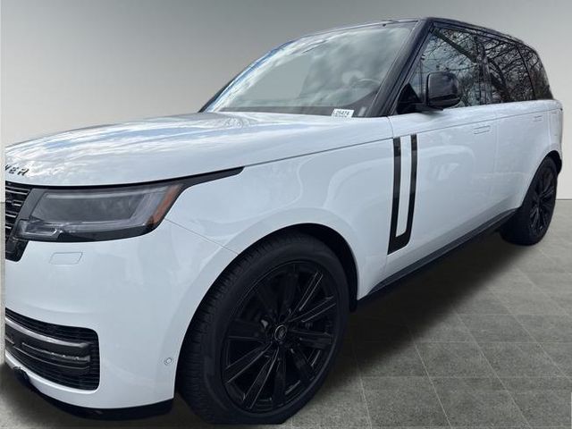 2025 Land Rover Range Rover SE's photo