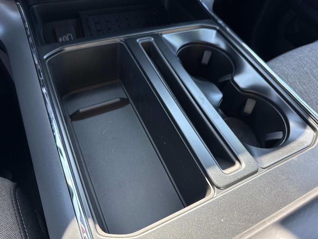 2025 Ford F-150 XLT photo 10