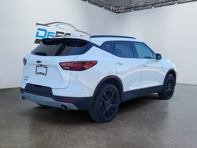 2023 Chevrolet Blazer 2LT photo 3