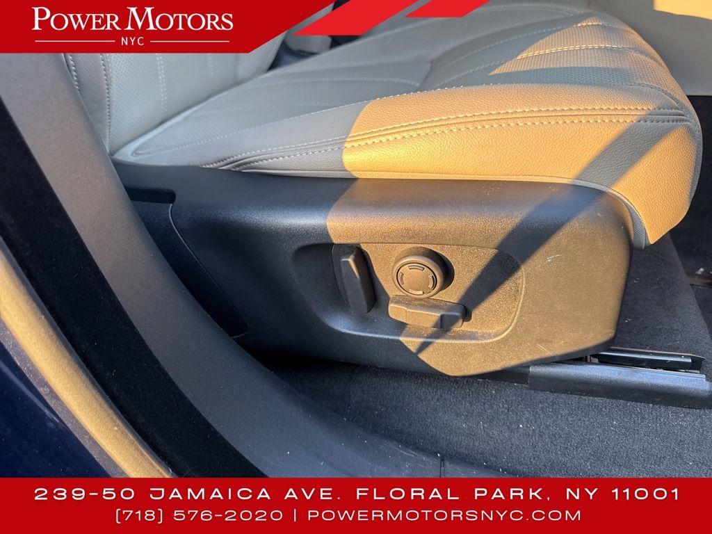 2021 Land Rover Range Rover Velar S photo 15