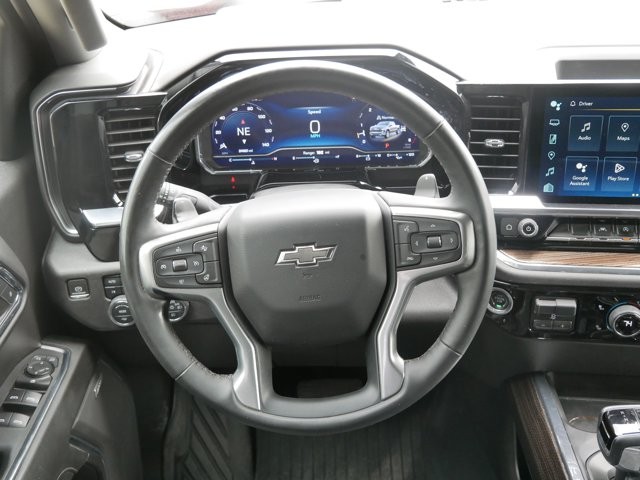 2024 Chevrolet Silverado 1500 RST photo 9